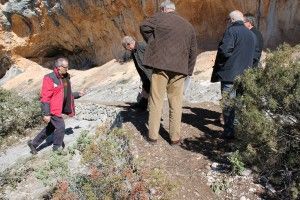 12498776853_b8fc04e522_b