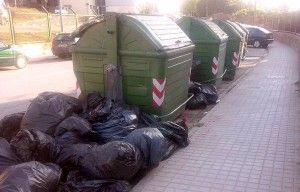 Brossa_contenidors_Miguel_Hernandez