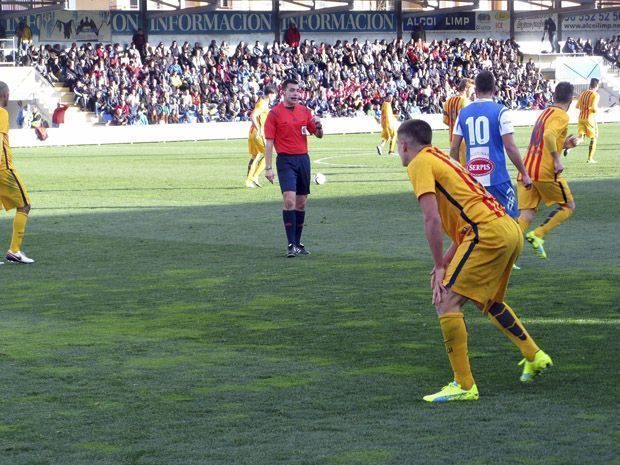 alcoyano-barça arbitre